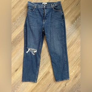 Abercrombie & Fitch The Ankle Straight Ultra High Rise